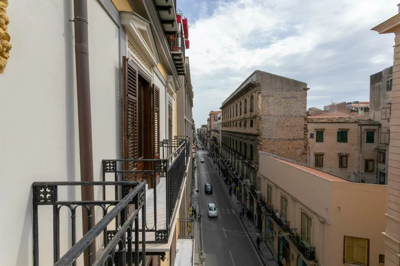 Appartamento Piazza Pretoria Palermo 0*,  Italy